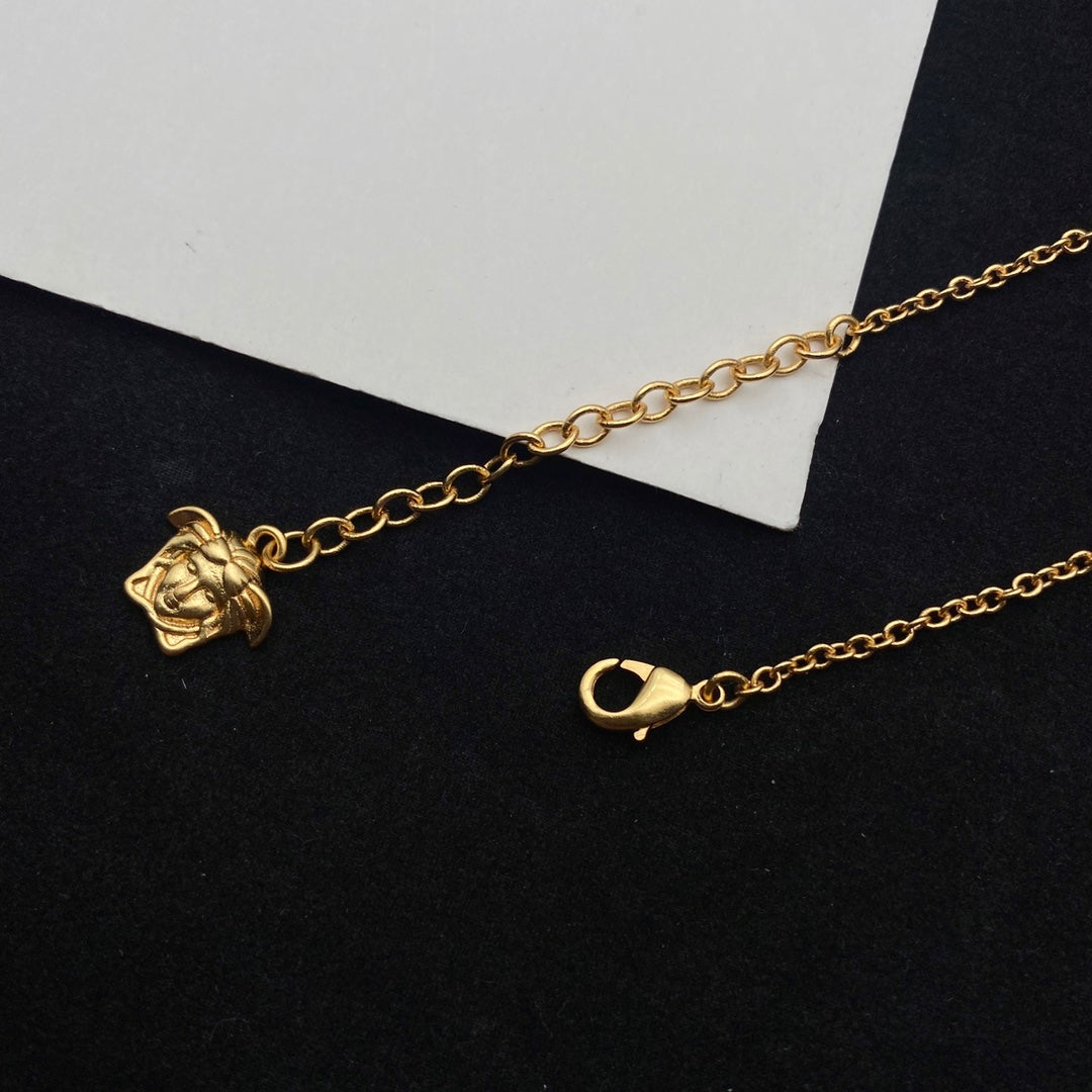 X1Q85V381X  Popular Necklaces