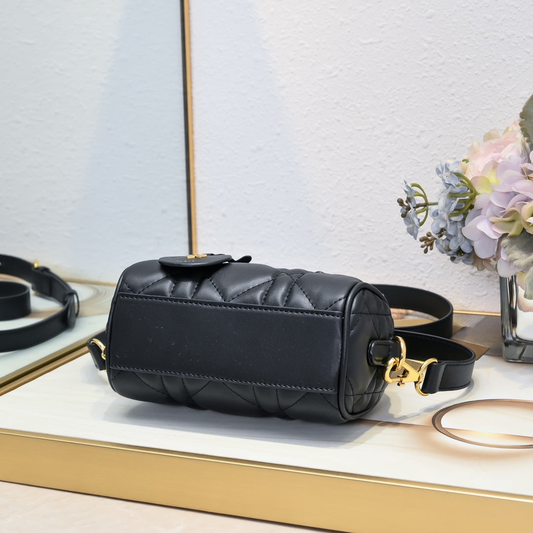 B1W15D32 Popular  leather bag