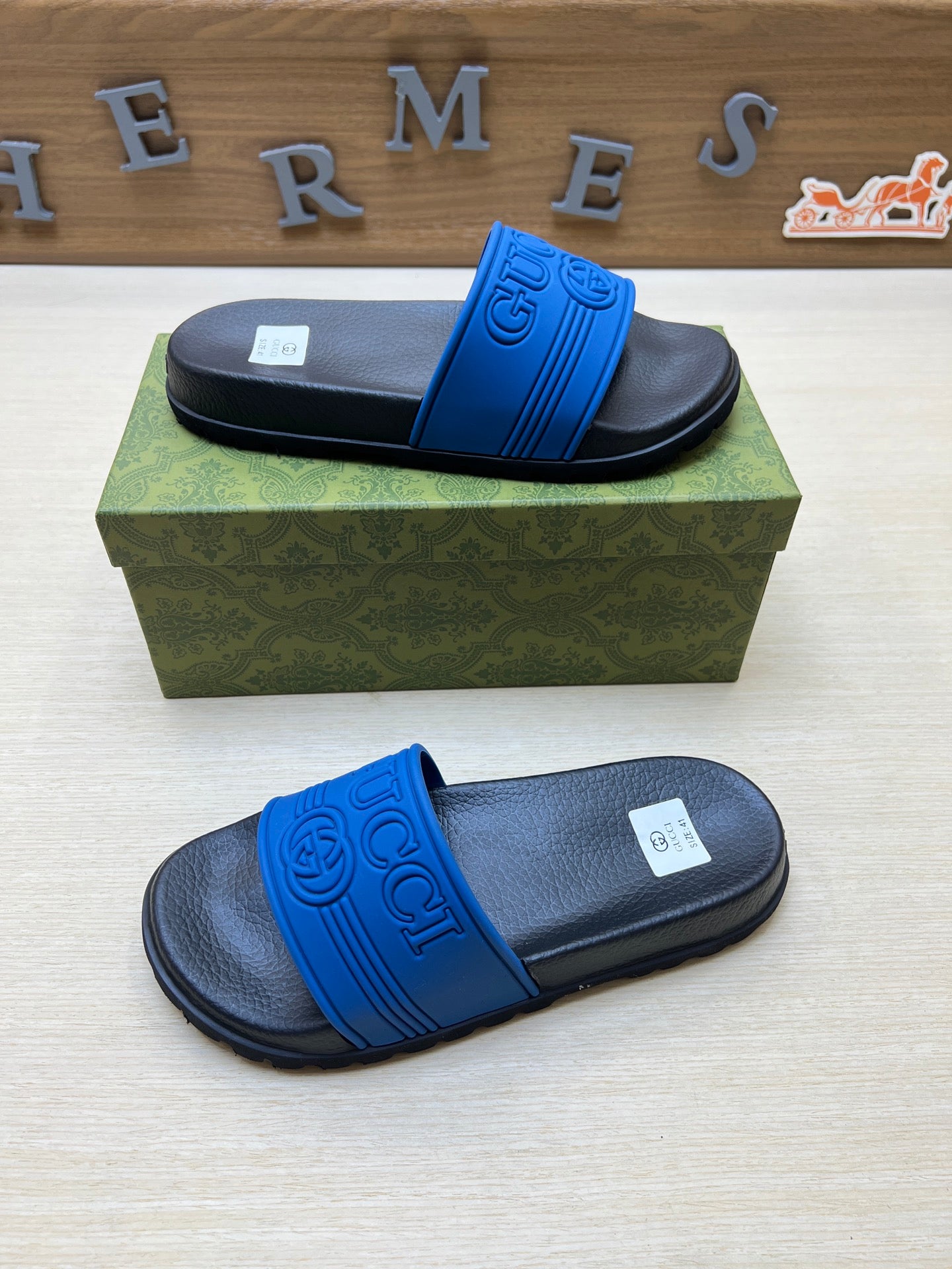 Z5R66B24 Popular  Slippers