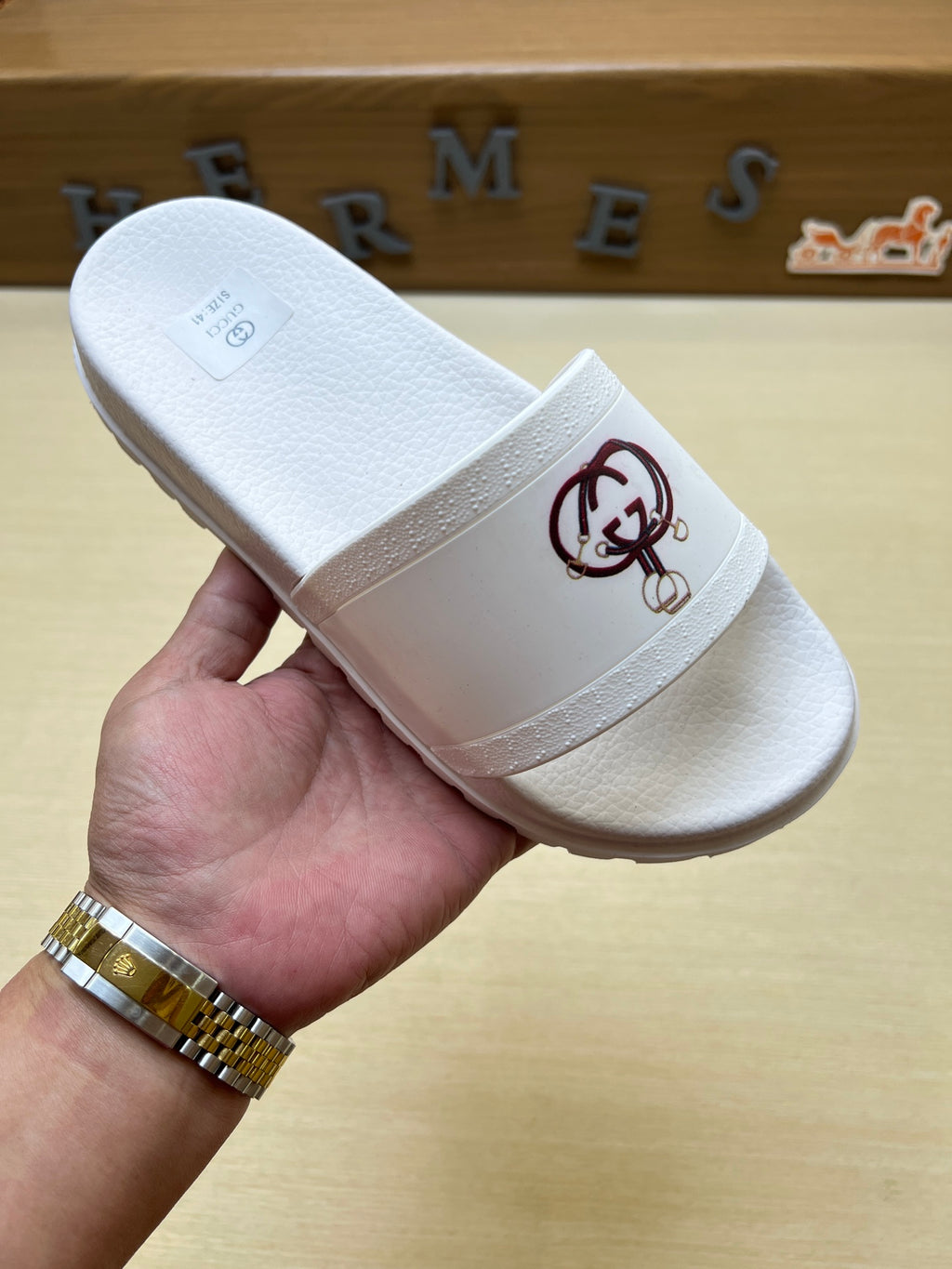 Z5R76B1 Popular Slippers