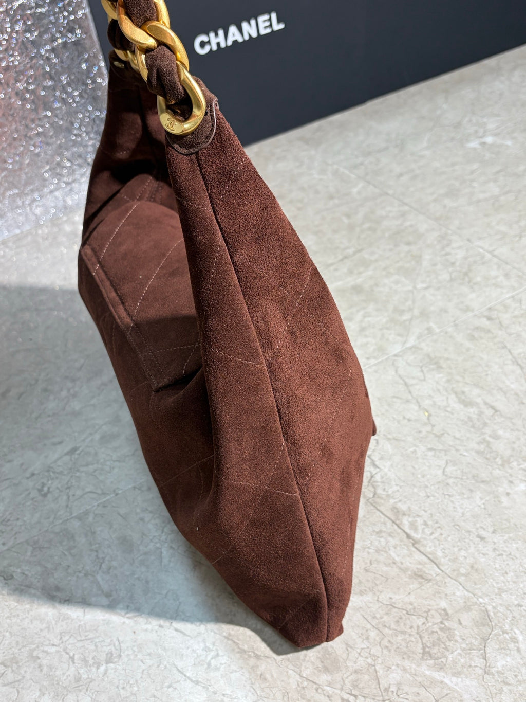 B1R15C146 Popular leather bag