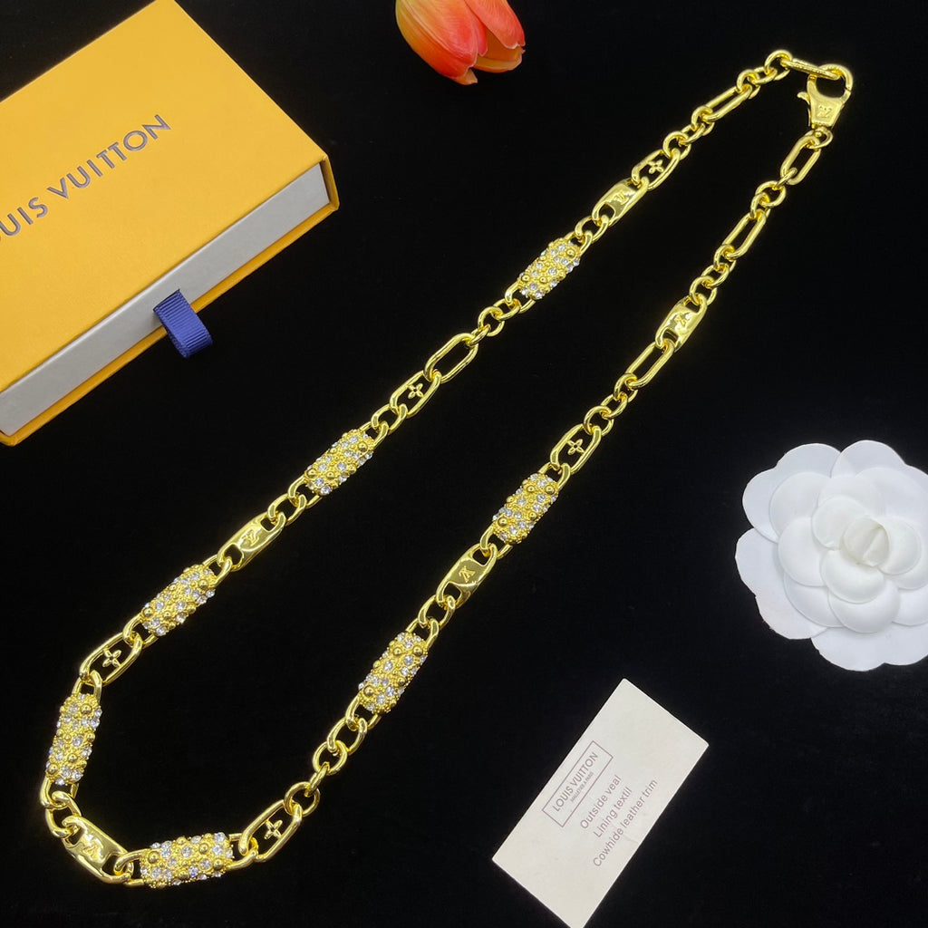 X1Q85E127X Popular Necklace