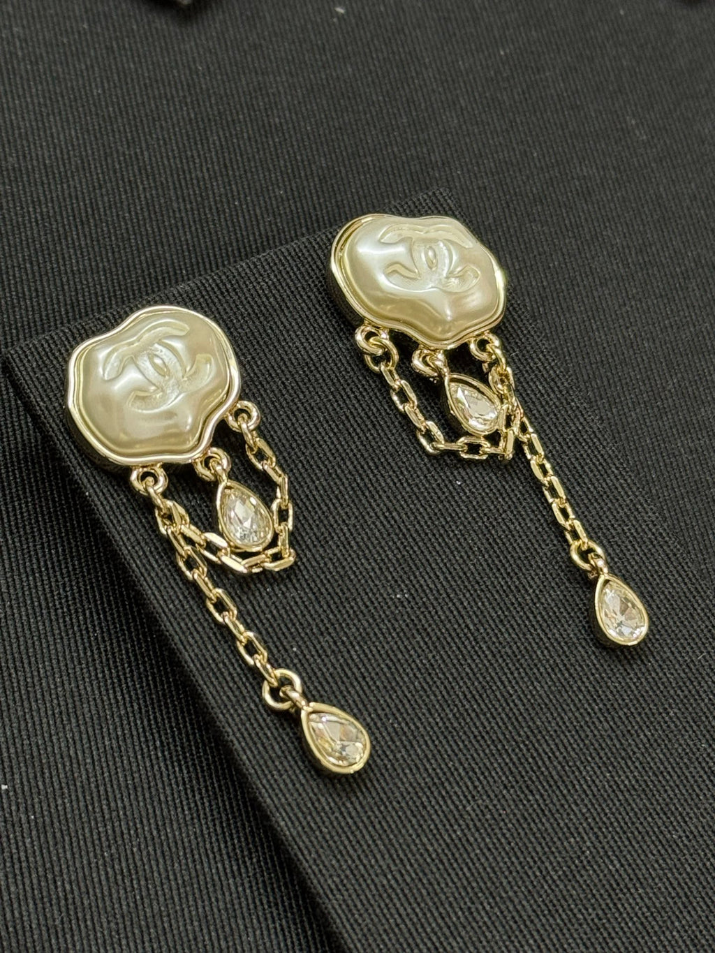 X1Z95C87E Popular Earrings