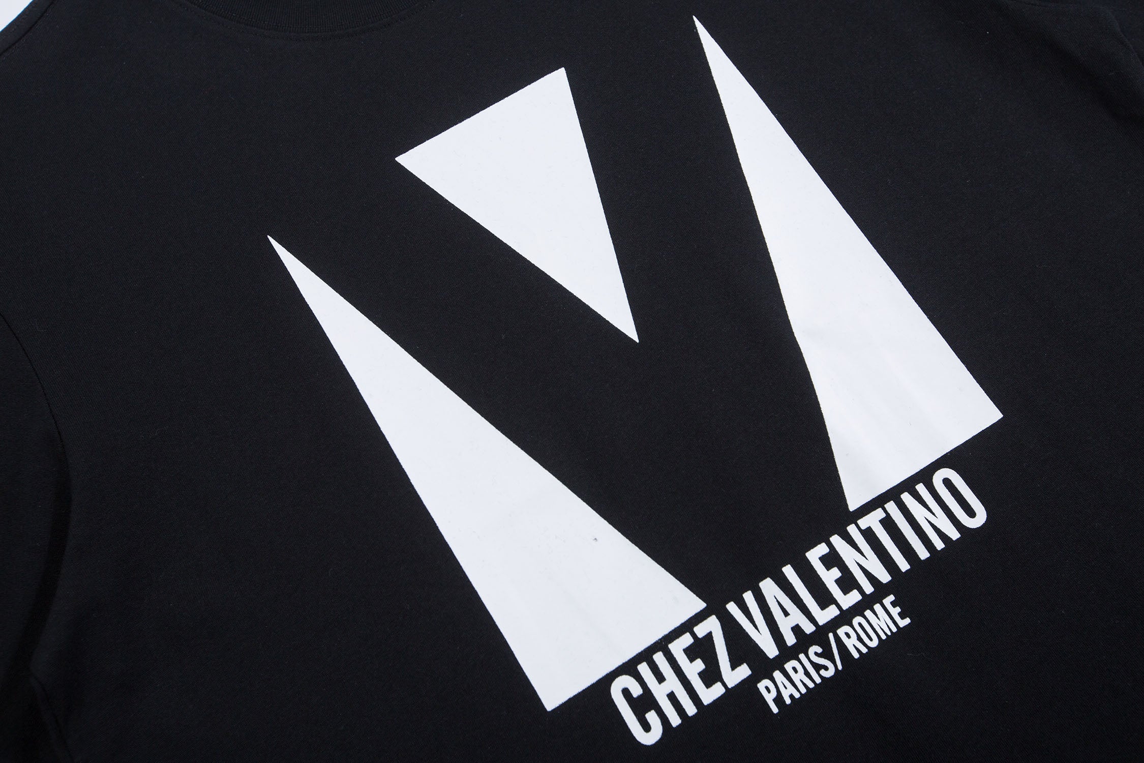 U1R45VL199 Popular T-shirt