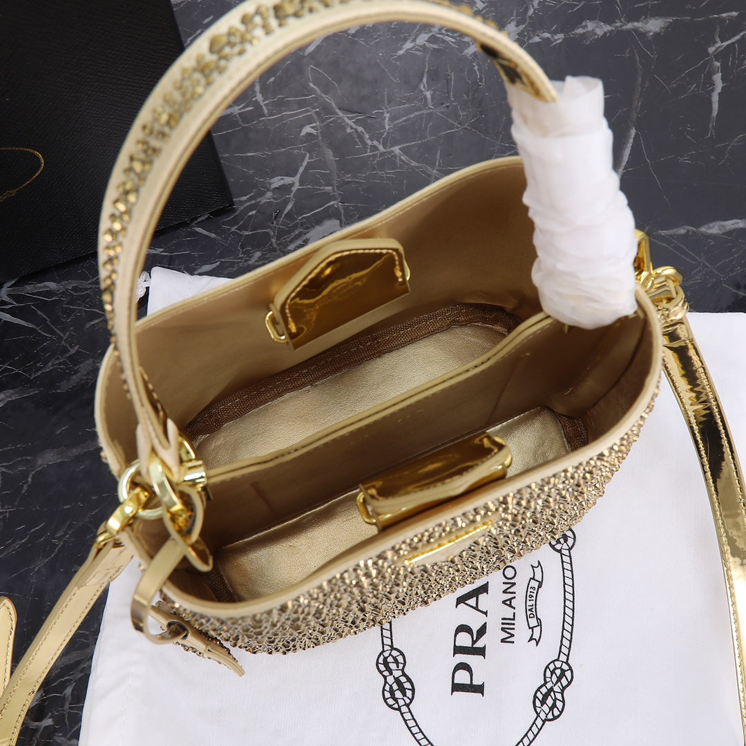 B12X44P265 Popular leather bag 