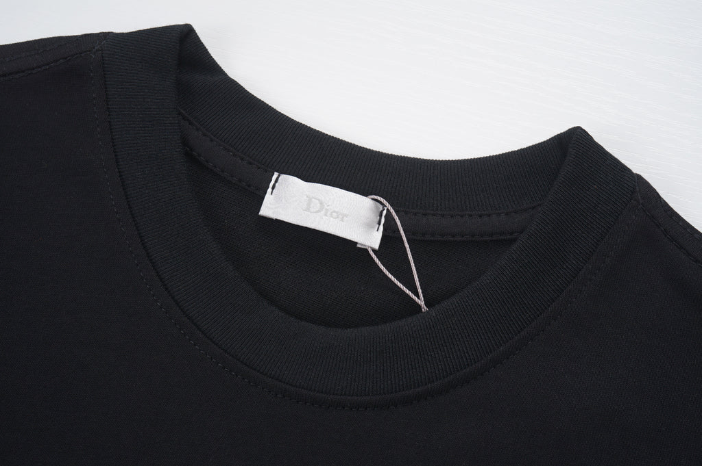U1W25D37  Popular T-shirts