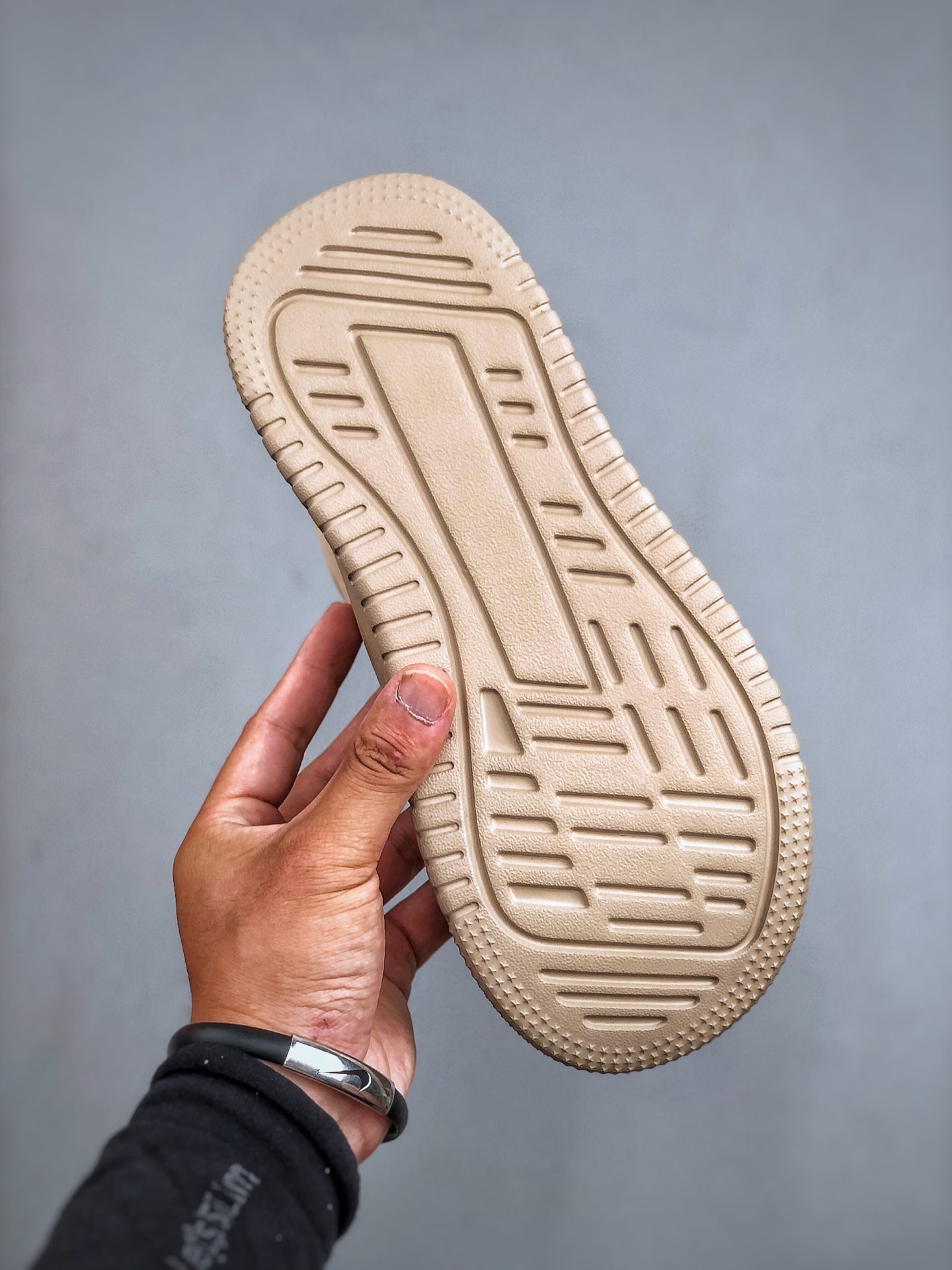 Z4Q95A85 Popular Shoes