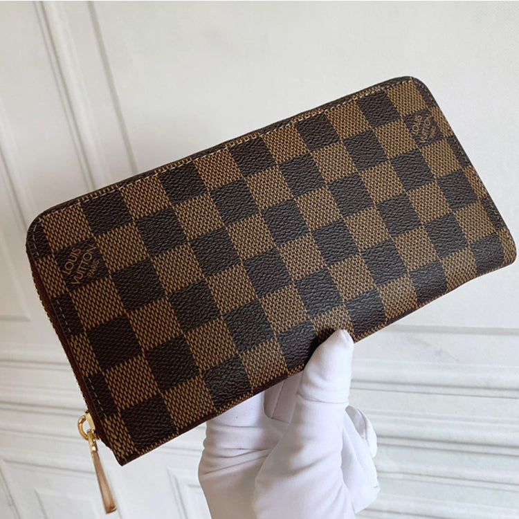 B1P11E04 Popular Leather wallets