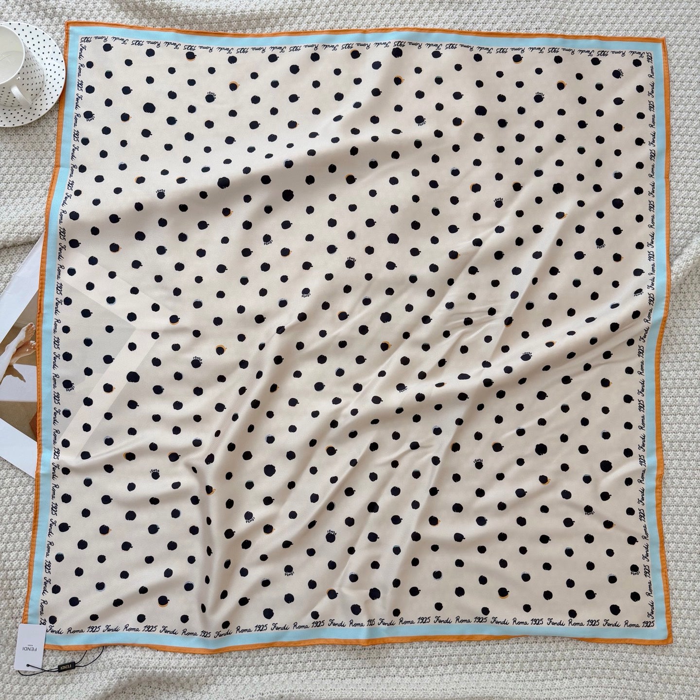 W1N36A14 Popular Silk Scarve