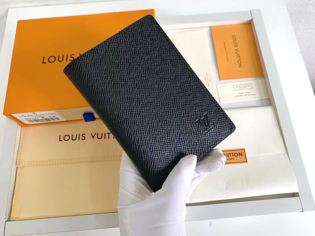 B1A42E300 Popular  leather wallets
