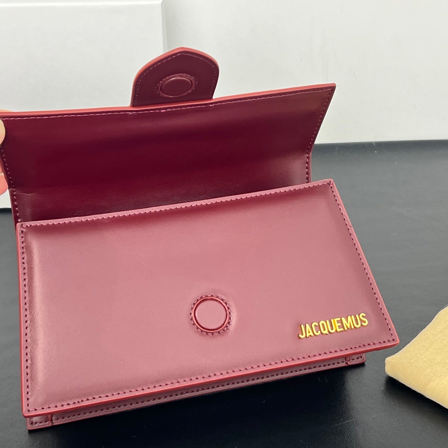 B1P46A135 Popular leather  bags