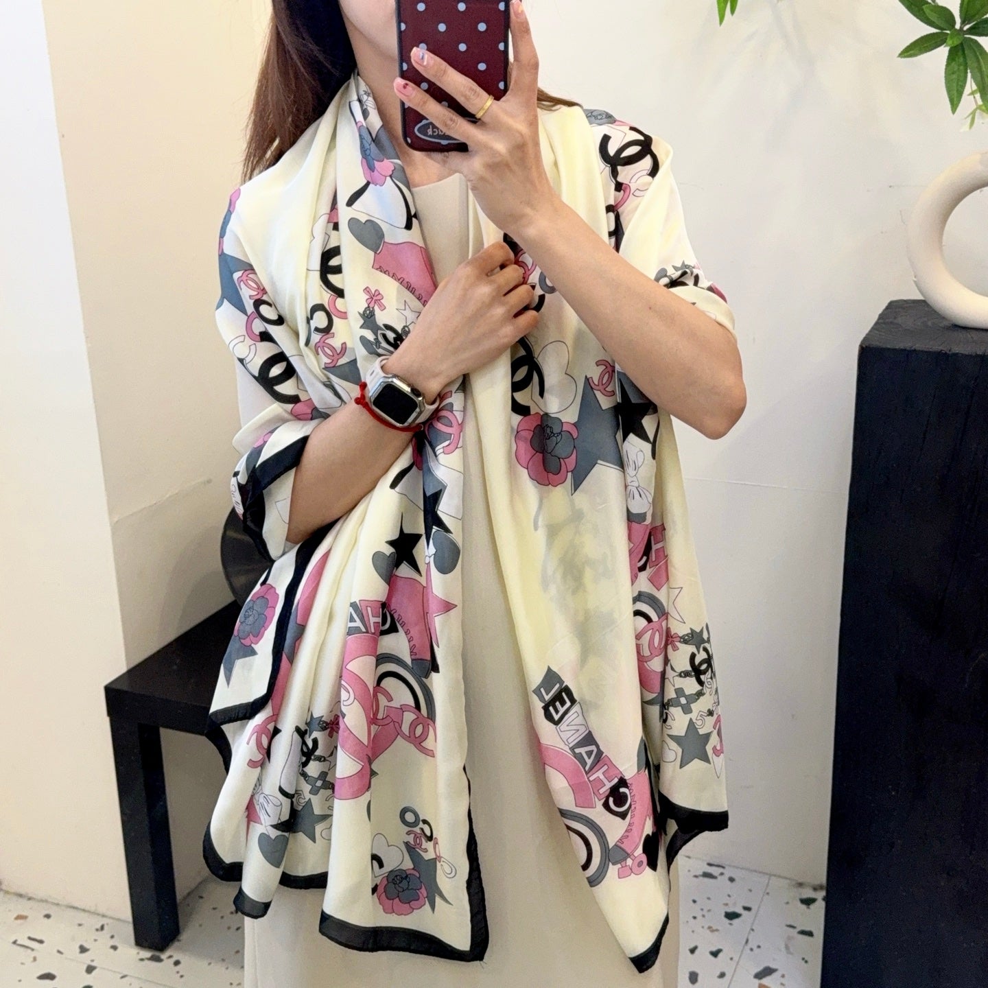 W1Z35C200  Popular Silk Scarve
