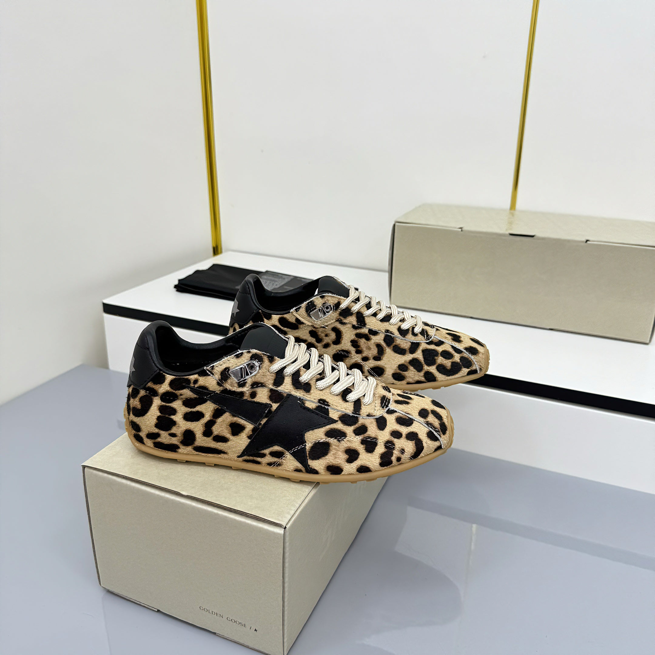 Z2Q105GE387 Popular high-quality Shoes