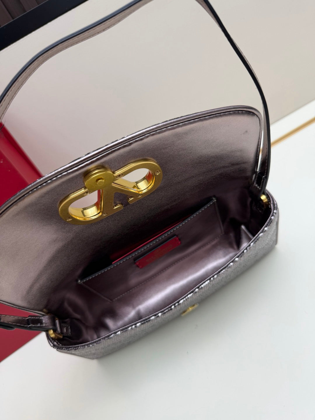 B1R76VL26 Popular  bag