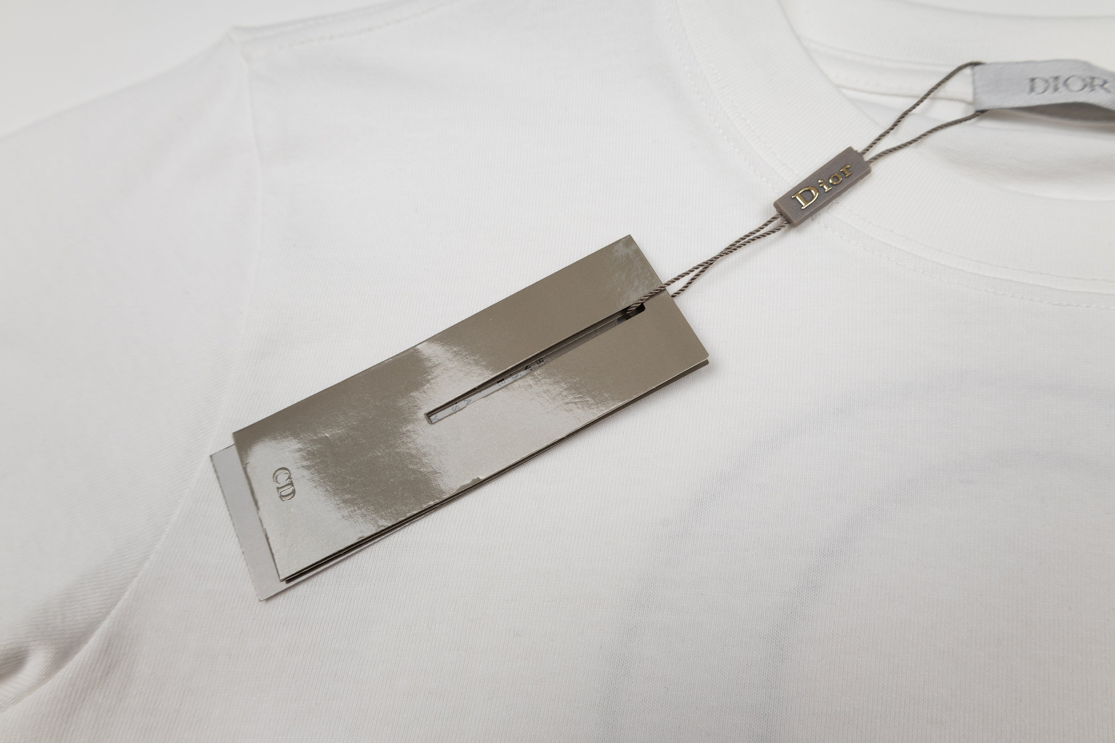 U1R76D29 Popular T-shirts