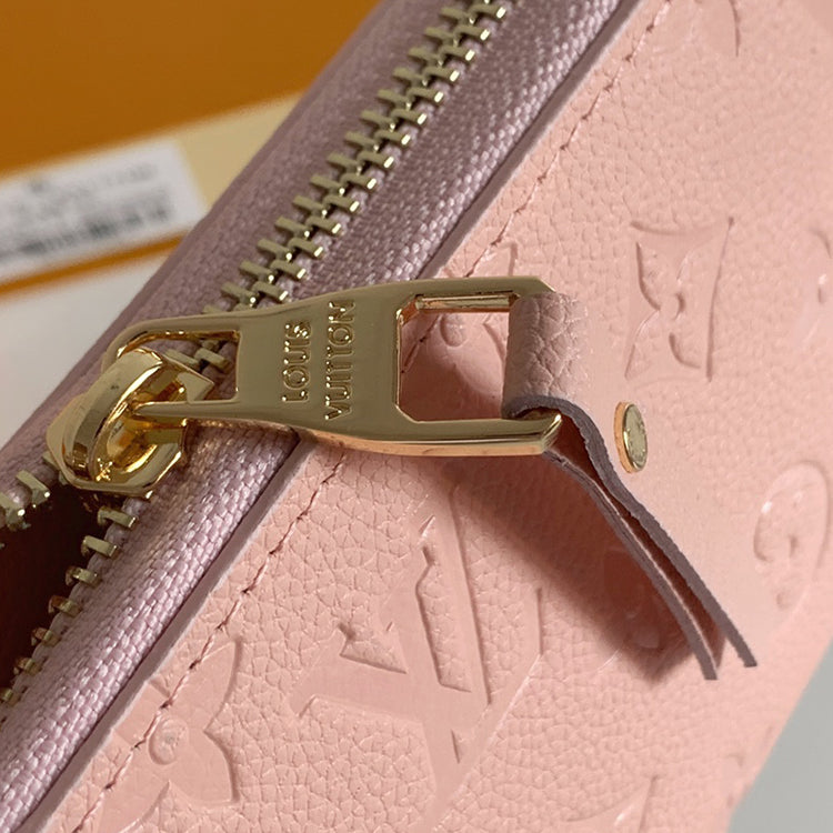 B1P11E06 Popular Leather wallets