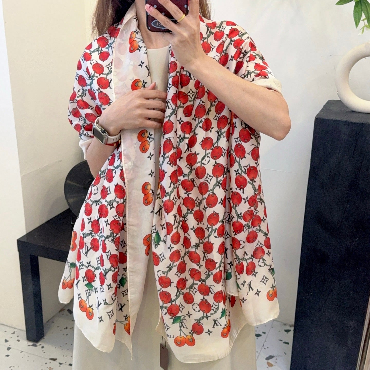 W1Z35E199  Popular Silk Scarve