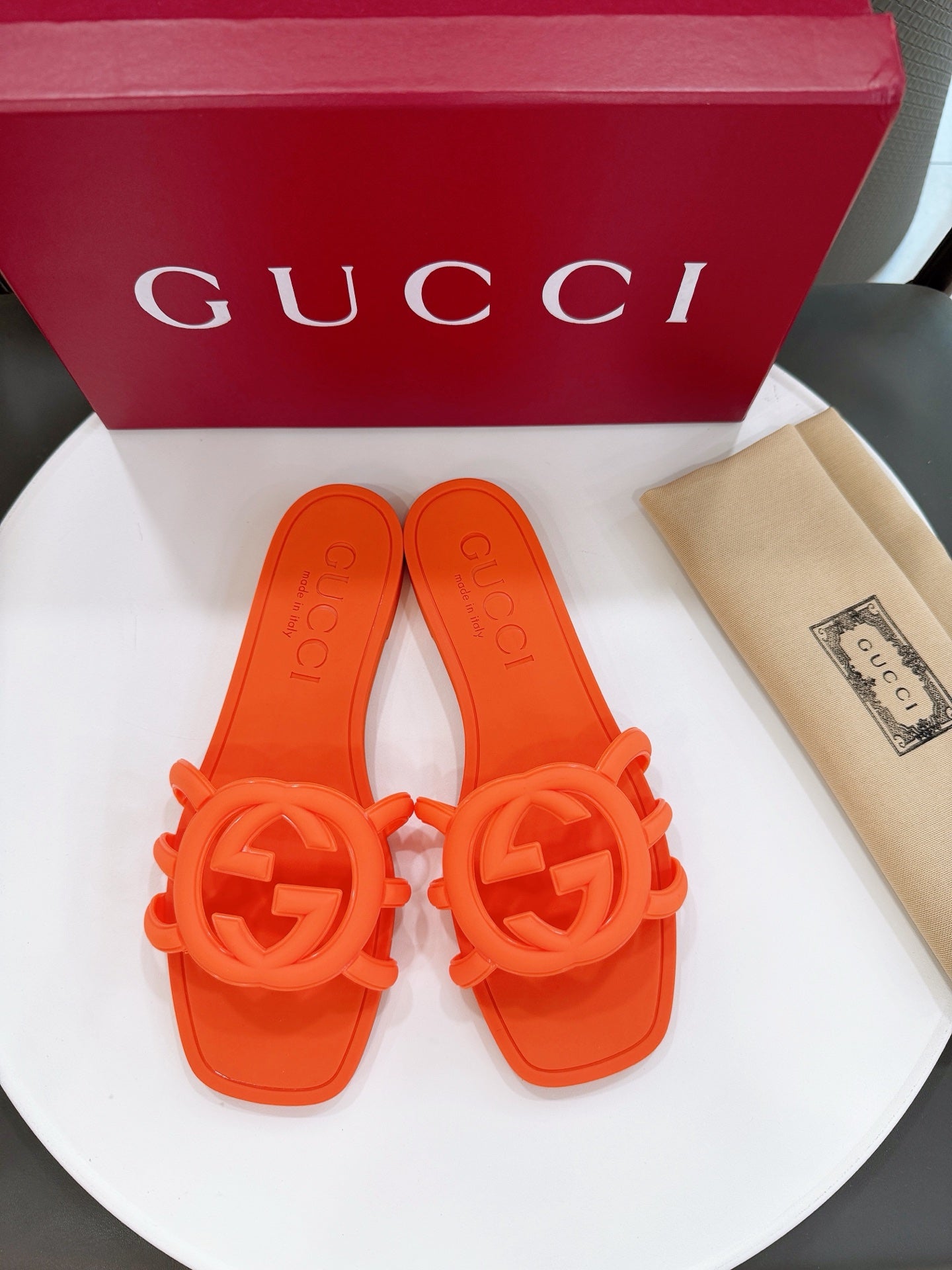 Z2X66B61  Popular high-quality slippers