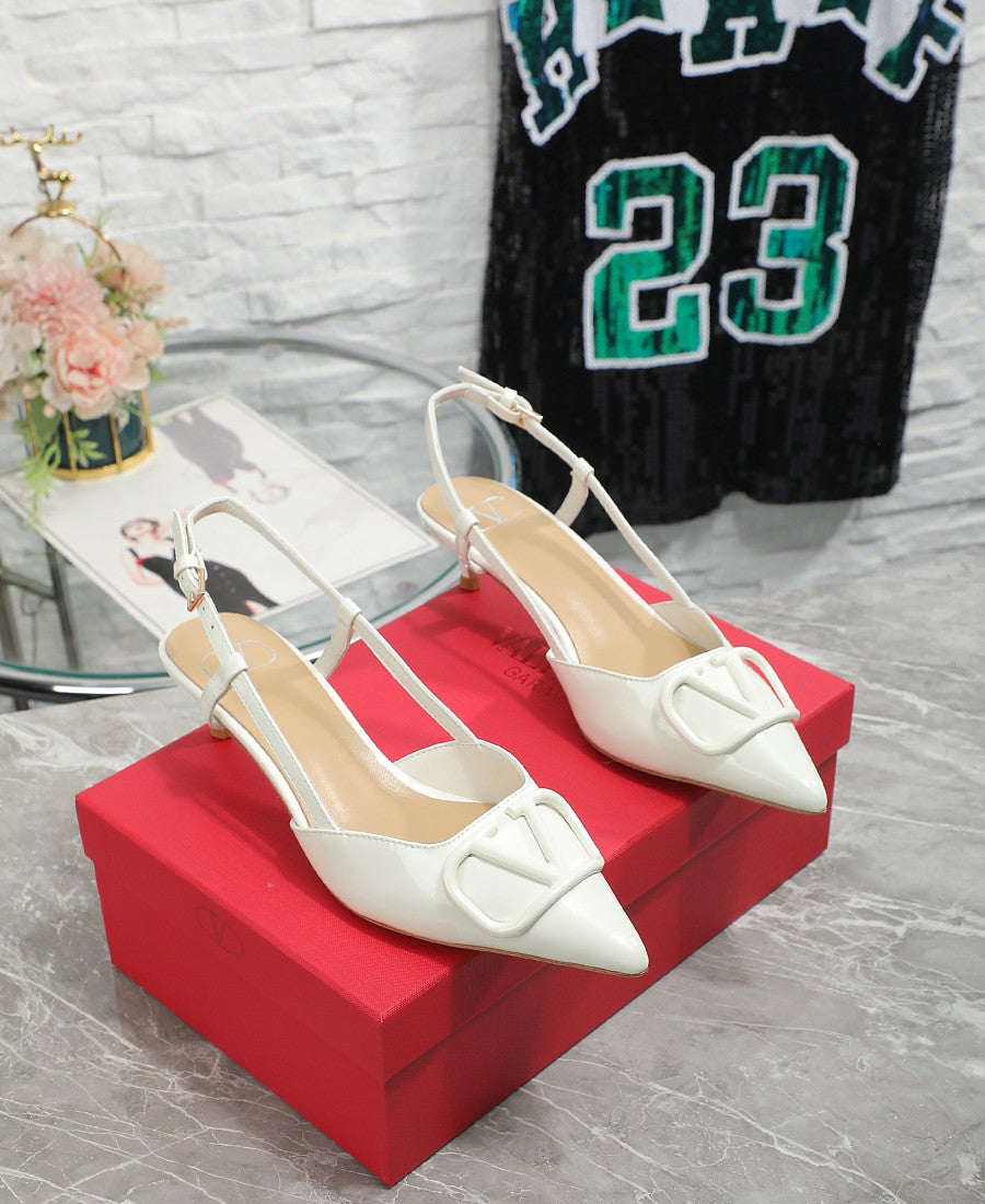 Z2R45VL18 Popular leather  High heels