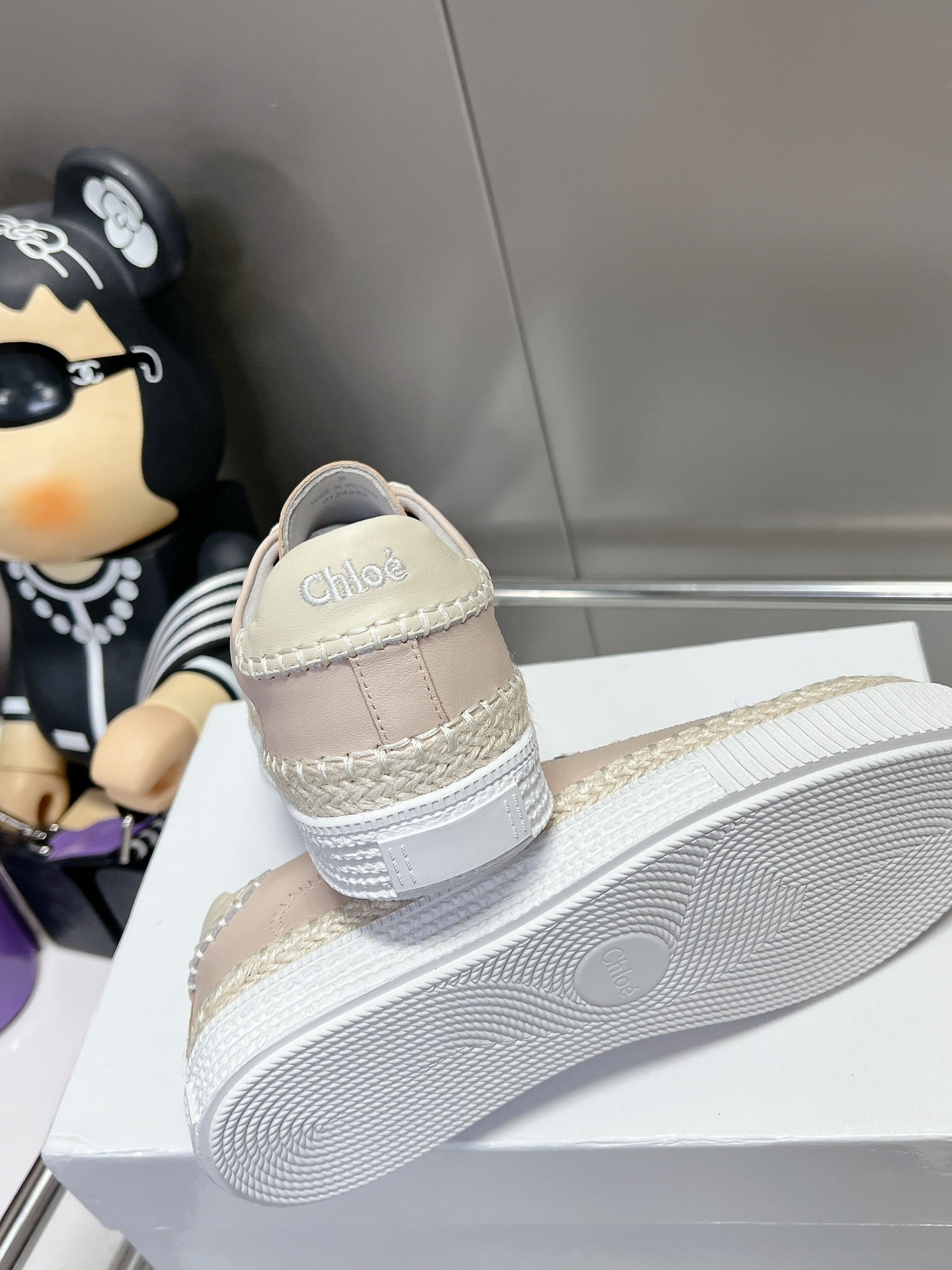 Z2Q105A273 Popular high-quality Shoes