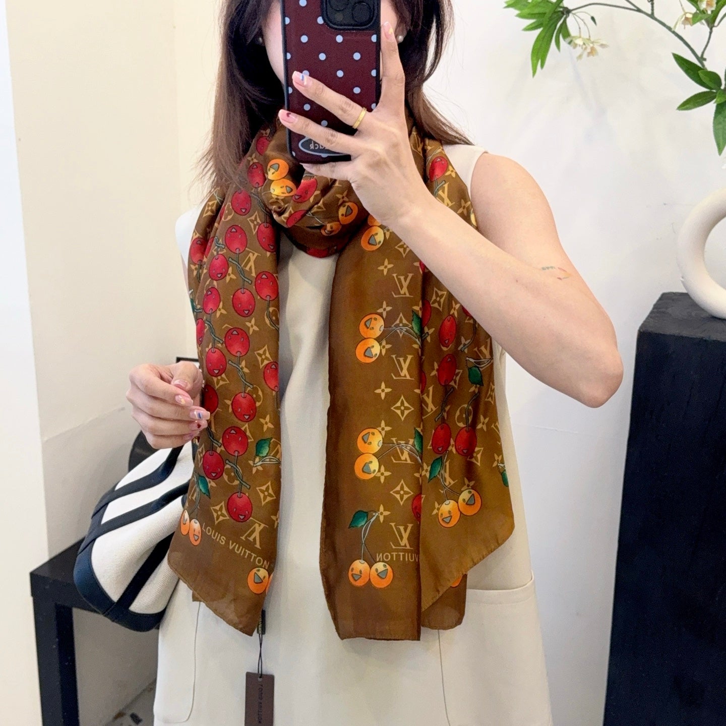 W1Z35E199  Popular Silk Scarve