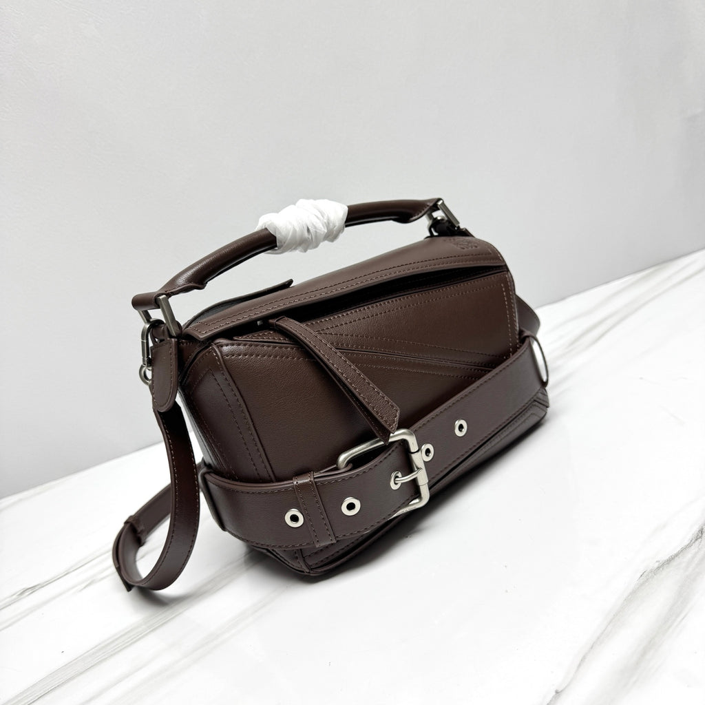 B1R15A149 Popular leather bag