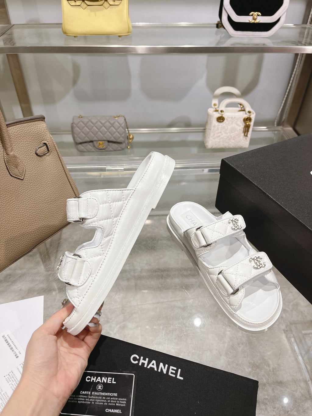 Z2R45C7  Popular leather shoes