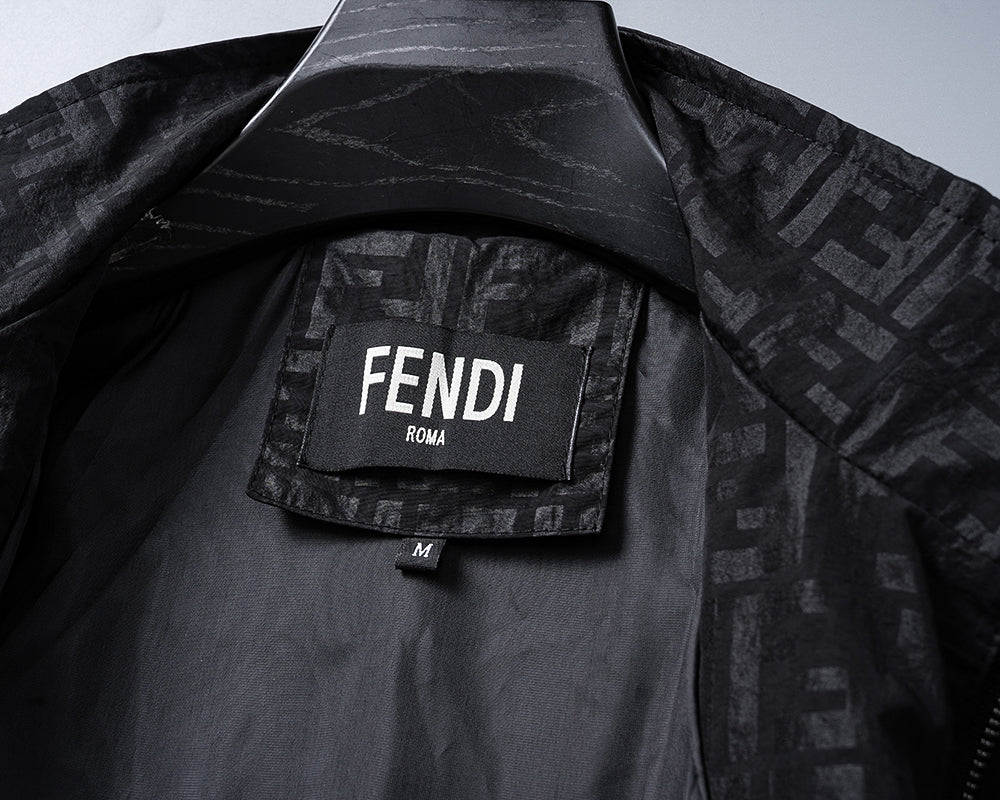 U1R86F18 Popular Coats