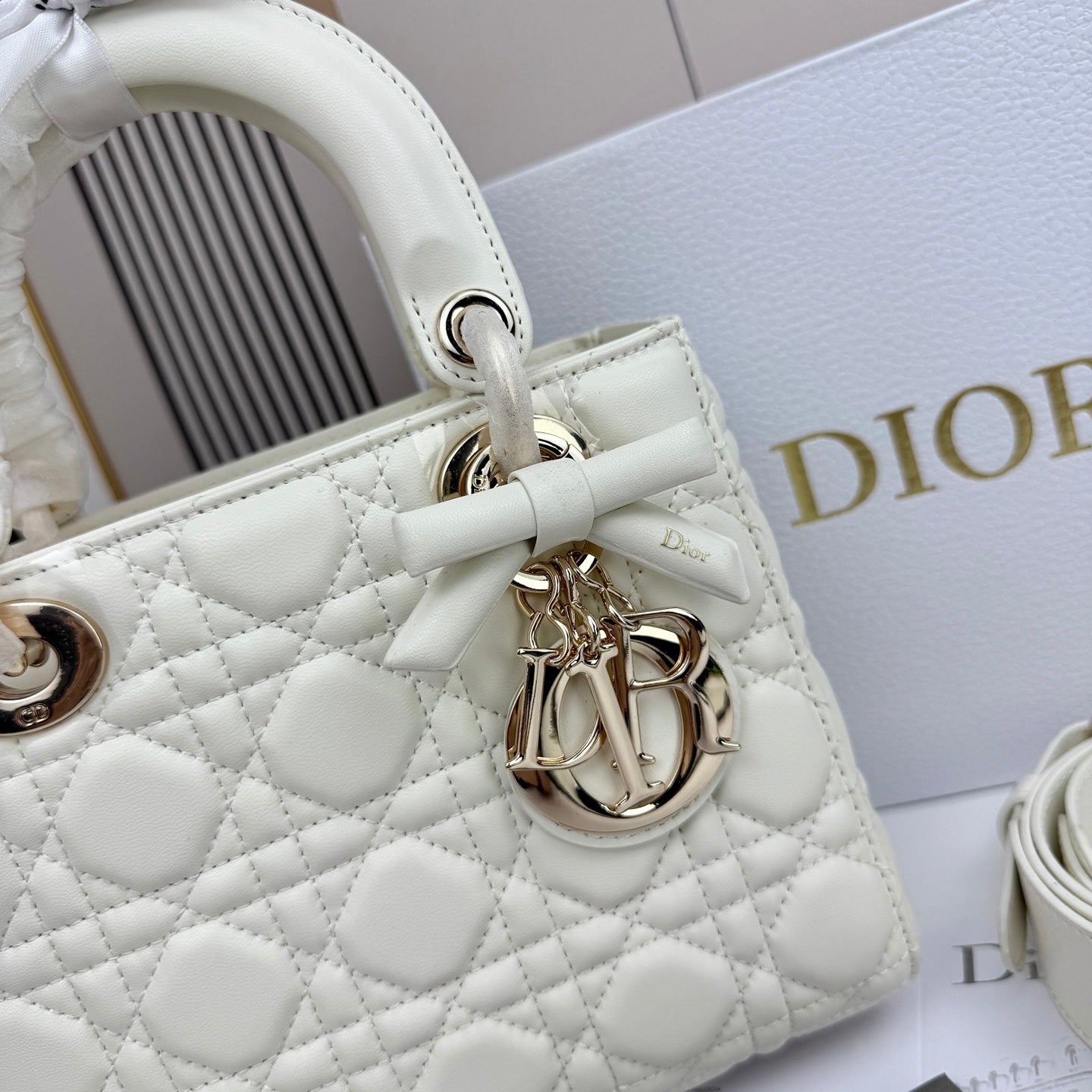 B1N36D24 Popular leather Purse bag