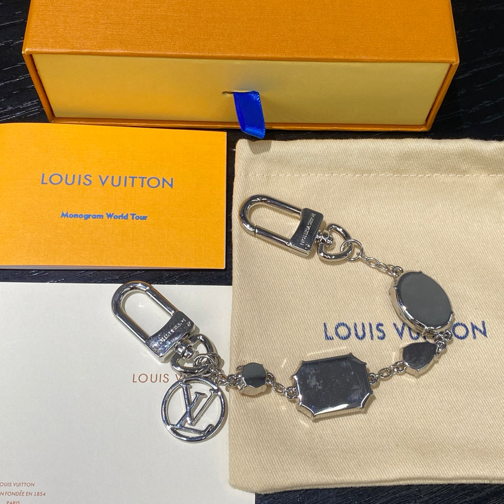 A1Q95E28 Popular bag 's charms accessories