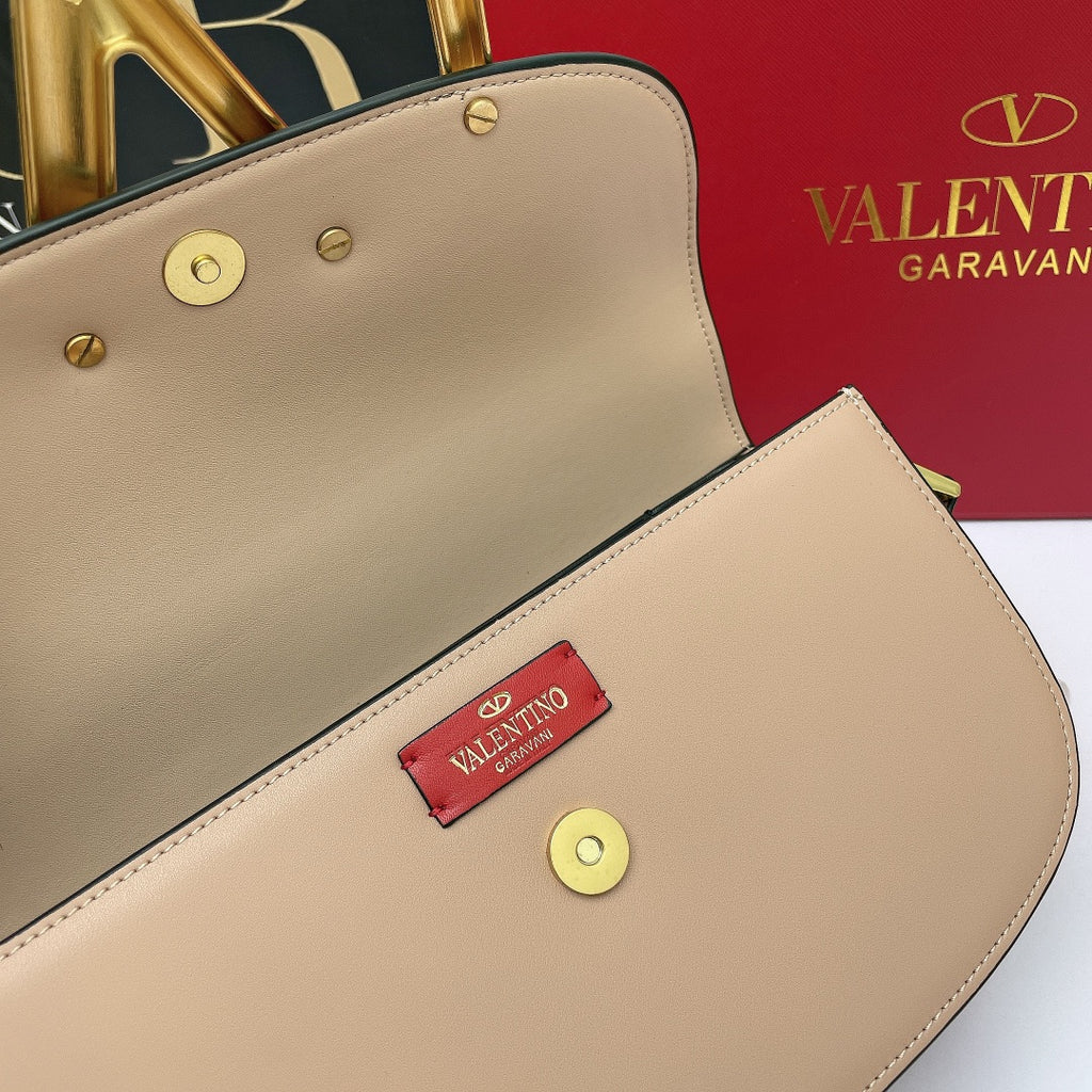 B5X111VL45 Popular  leather bag 