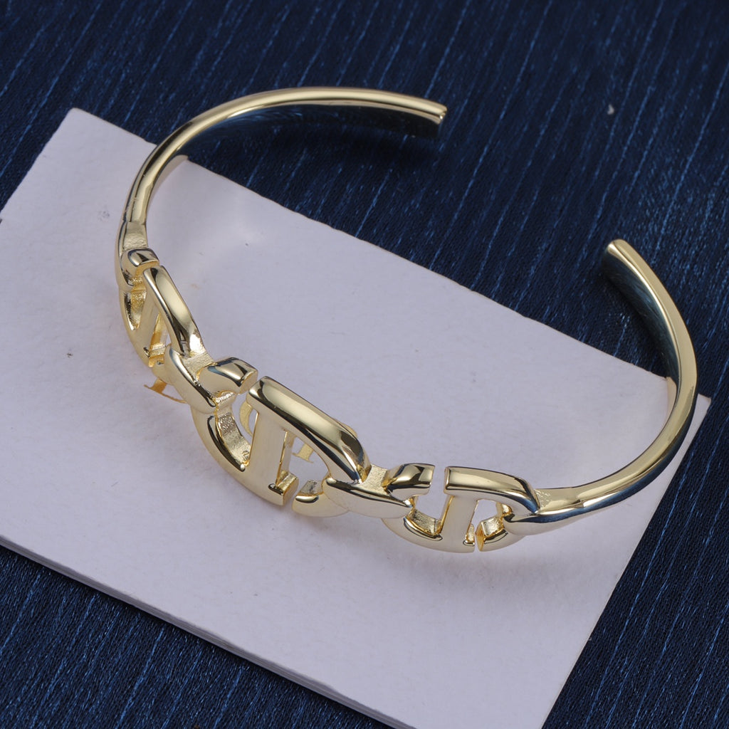 X1Z94D1067K  Popular Bracelets