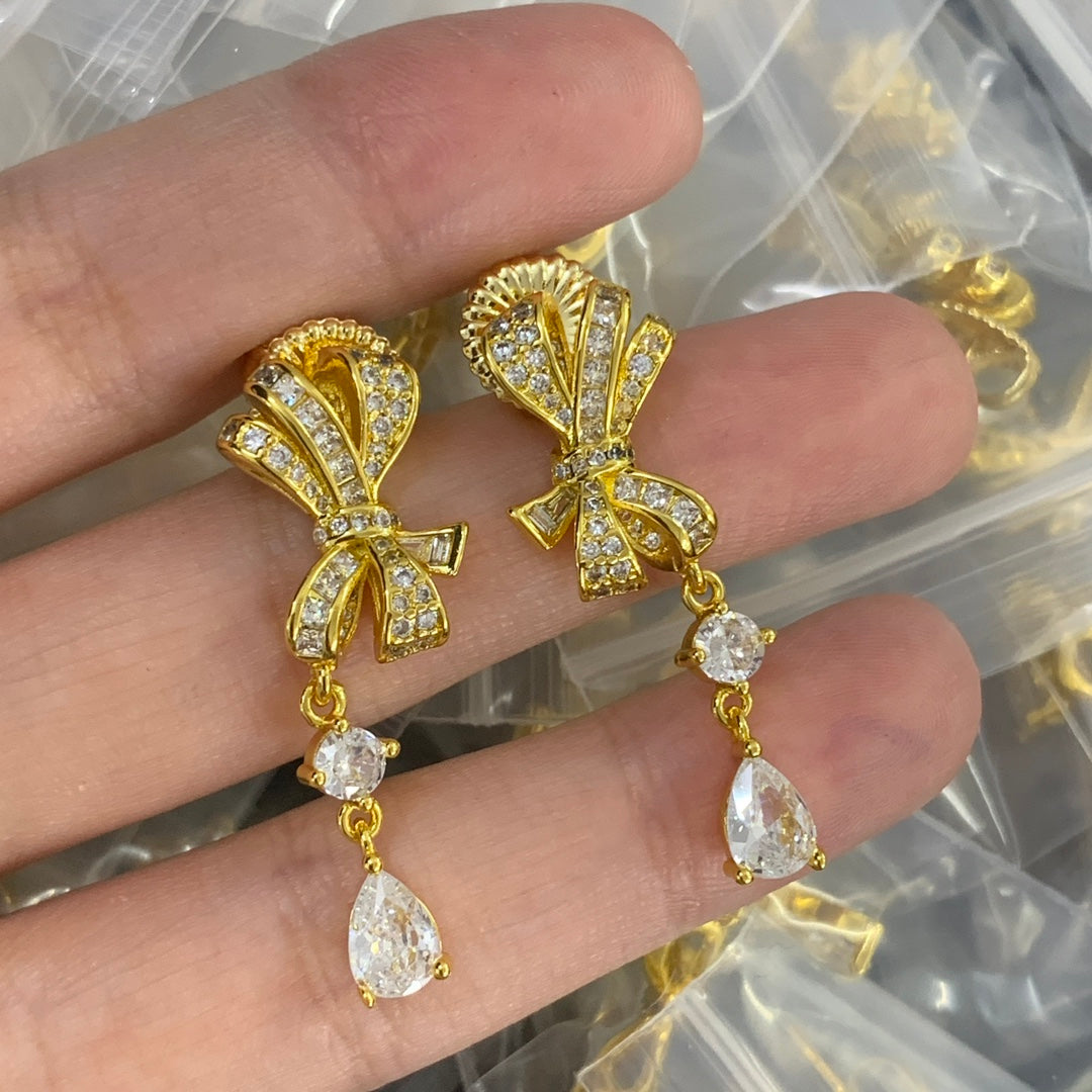 X1Z84A103E Popular  Earrings