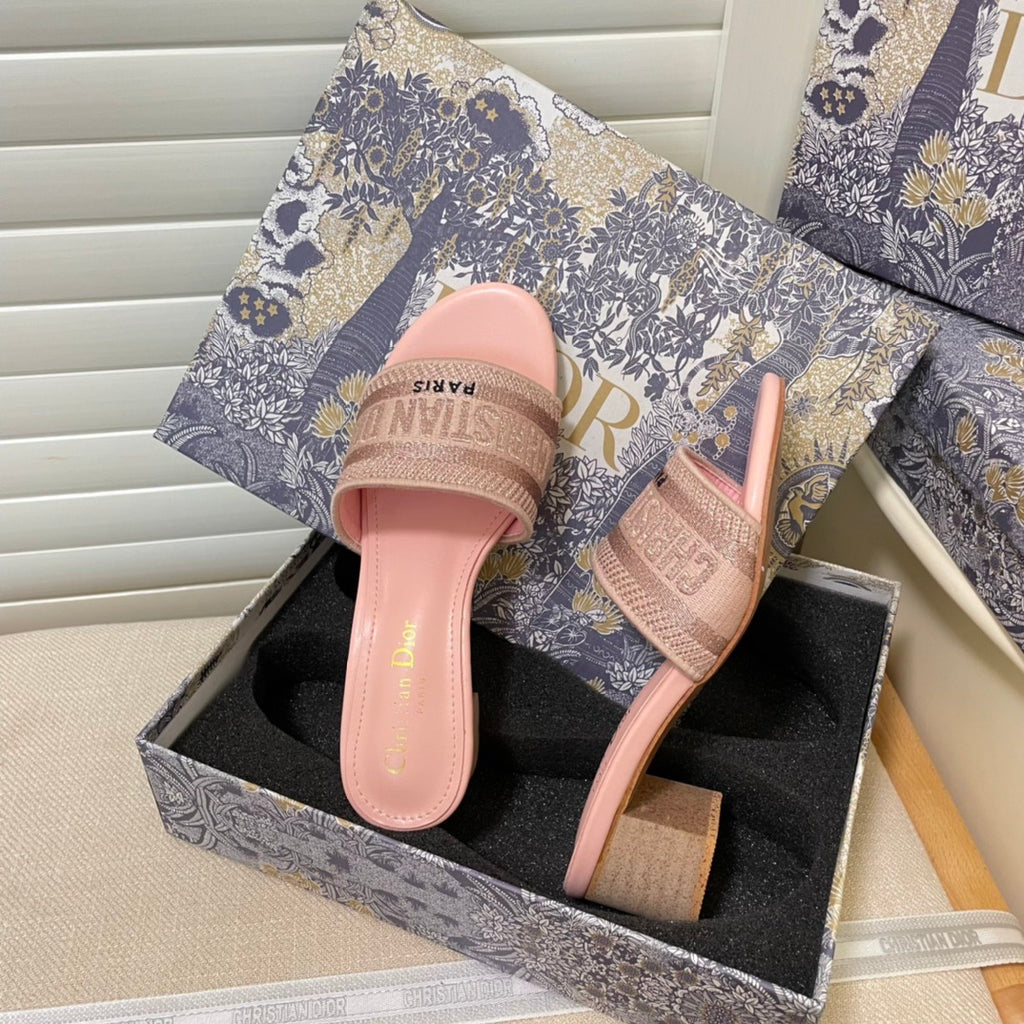 Z1ZD64 Popular sandals