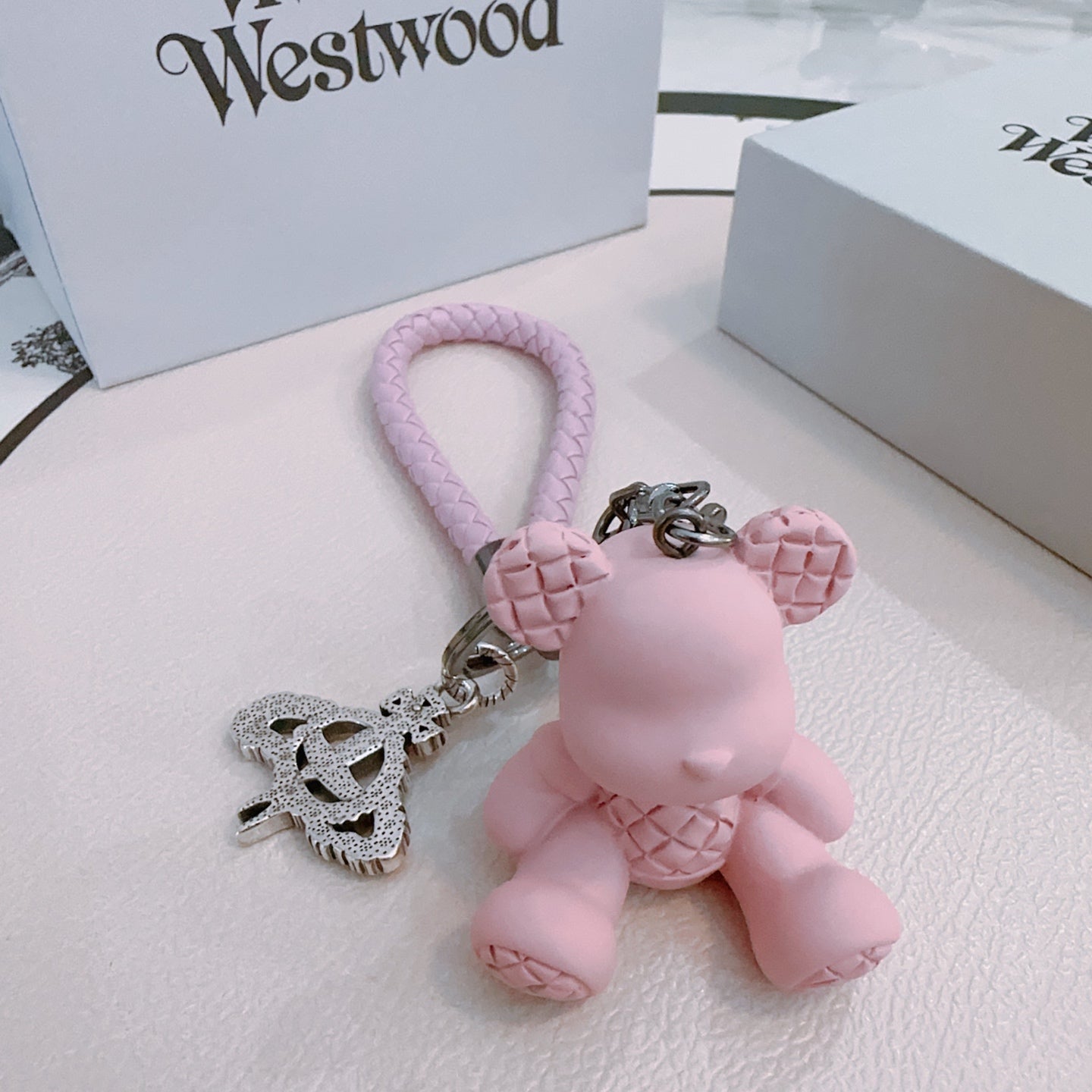 A1Z105E85 Popular bag 's charms accessories
