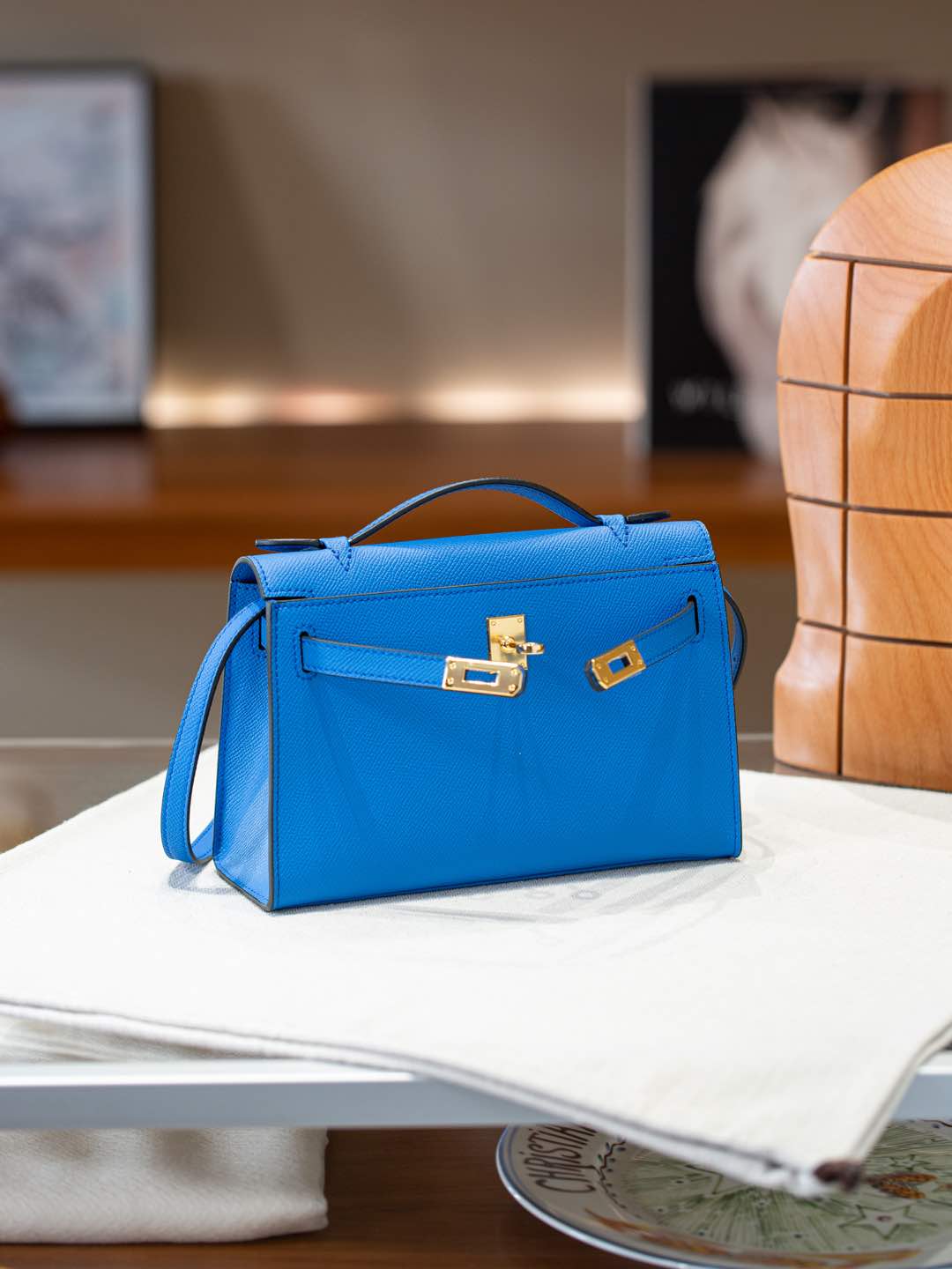 B1R66A7 Popular leather bag