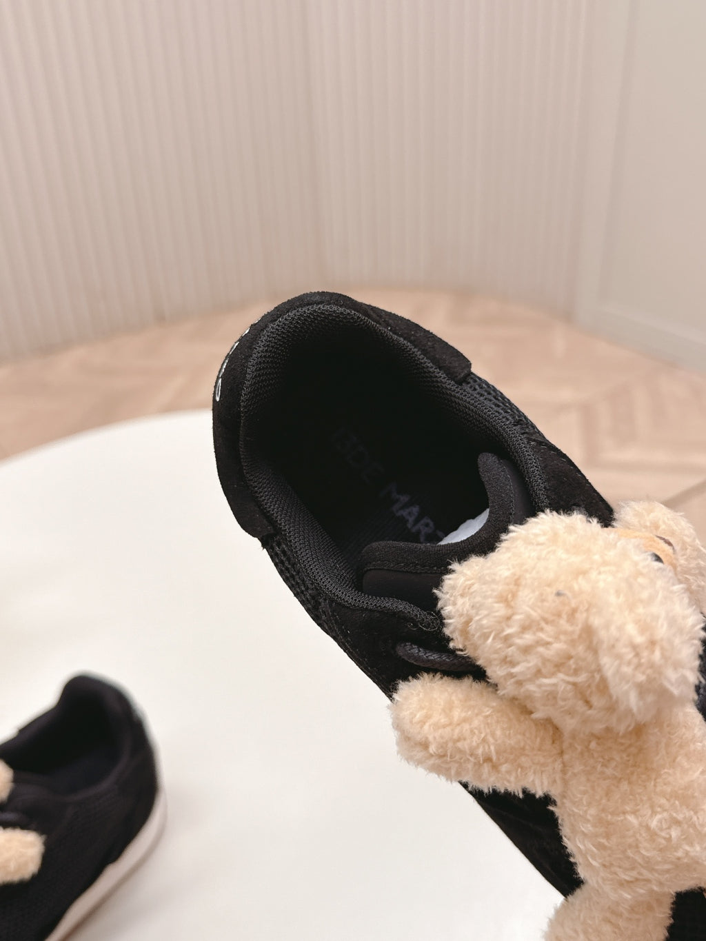 Z2Q95A140  Popular high-quality Shoes