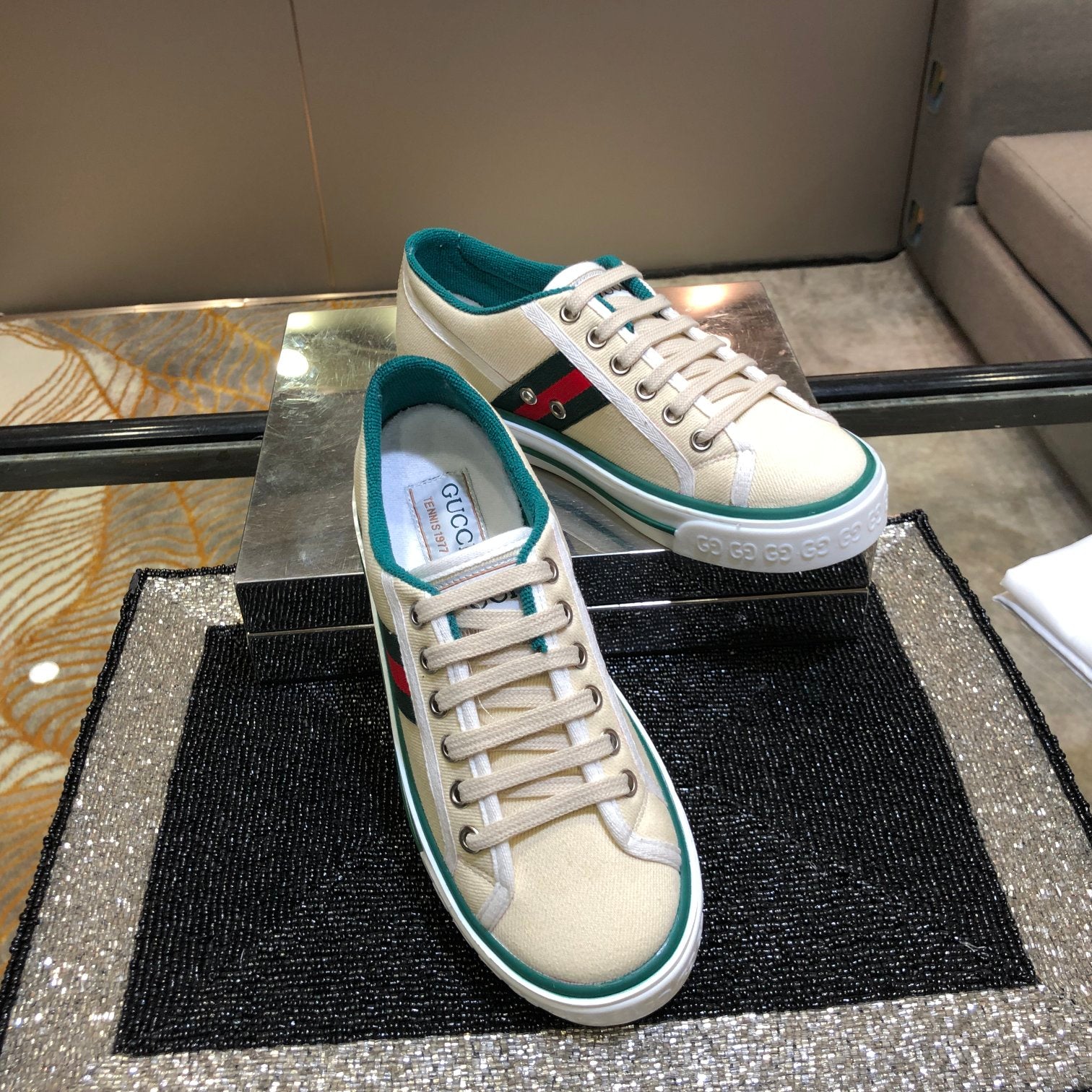 Z2YB50 Popular shoes