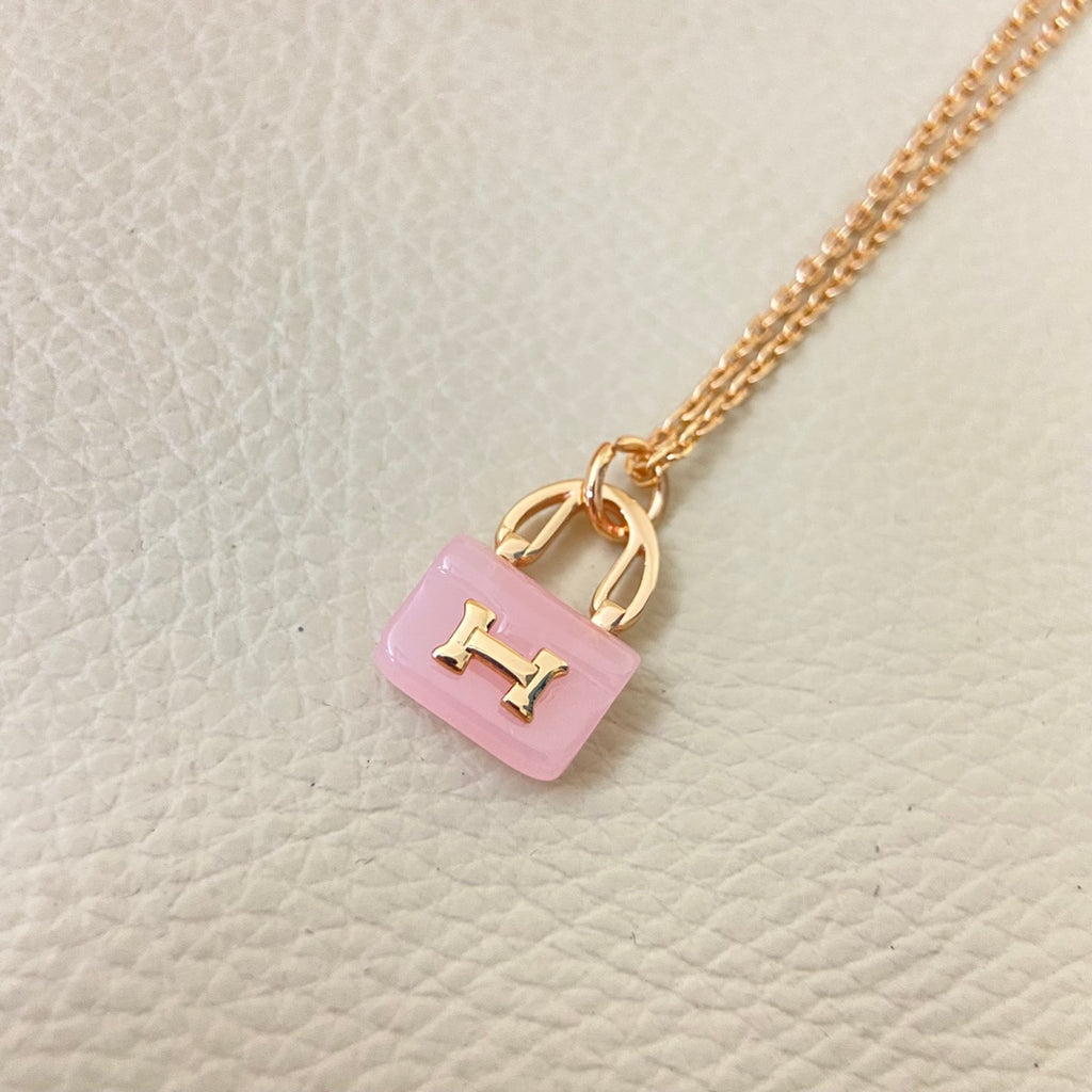 X1Q85H242X Popular Necklace
