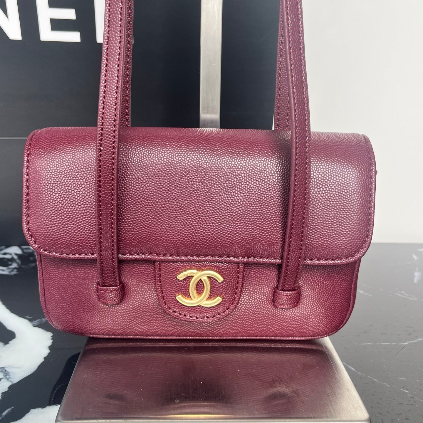 B1X46C1 Popular leather bag