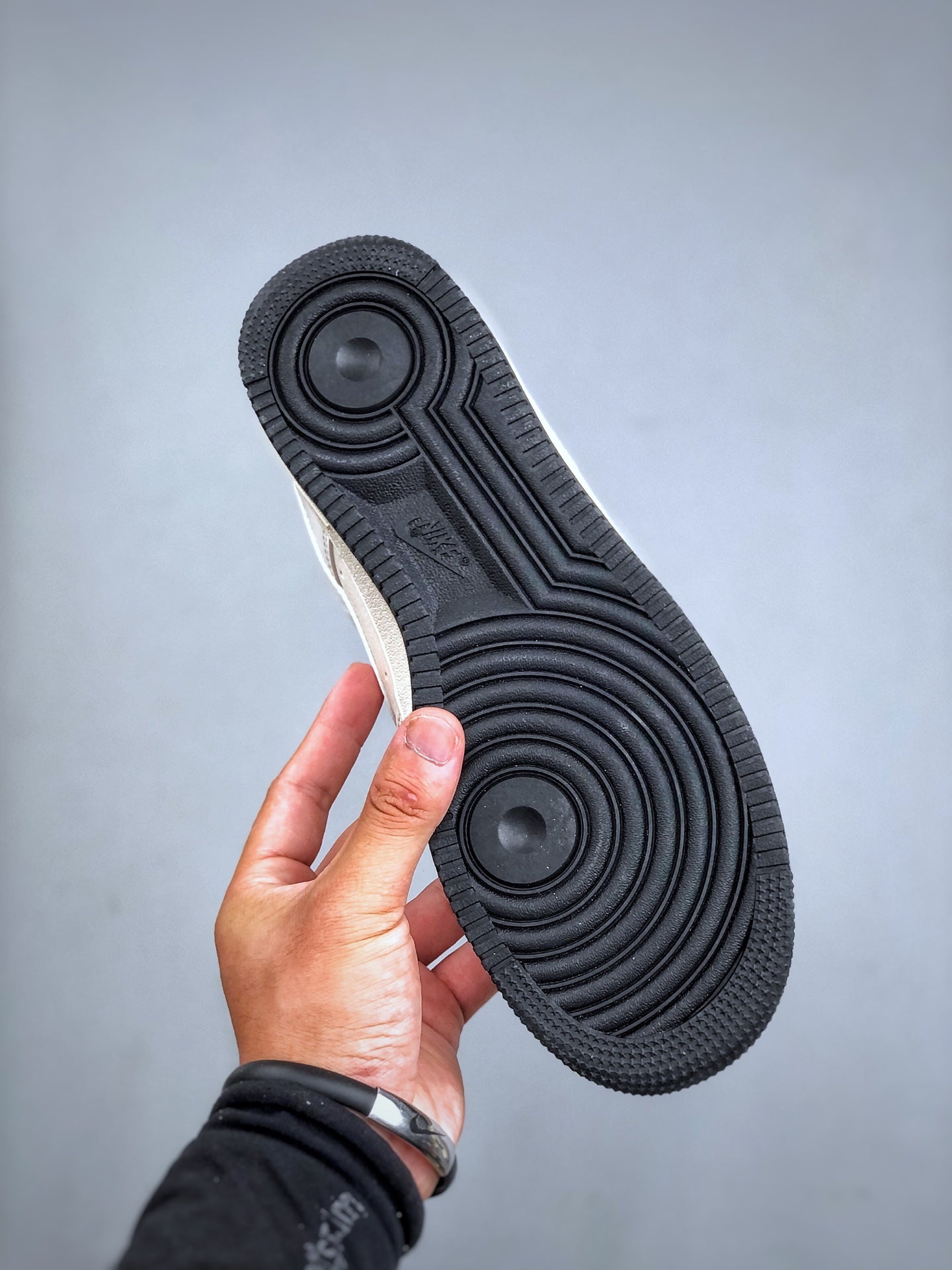 Z4Q95A81 Popular Shoes
