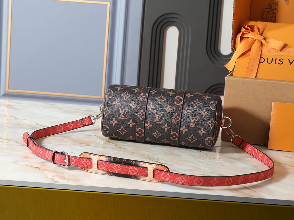 B1P46E31 Popular leather bag
