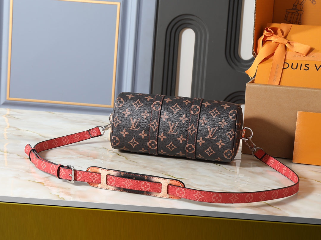 B1P46E31 Popular leather bag