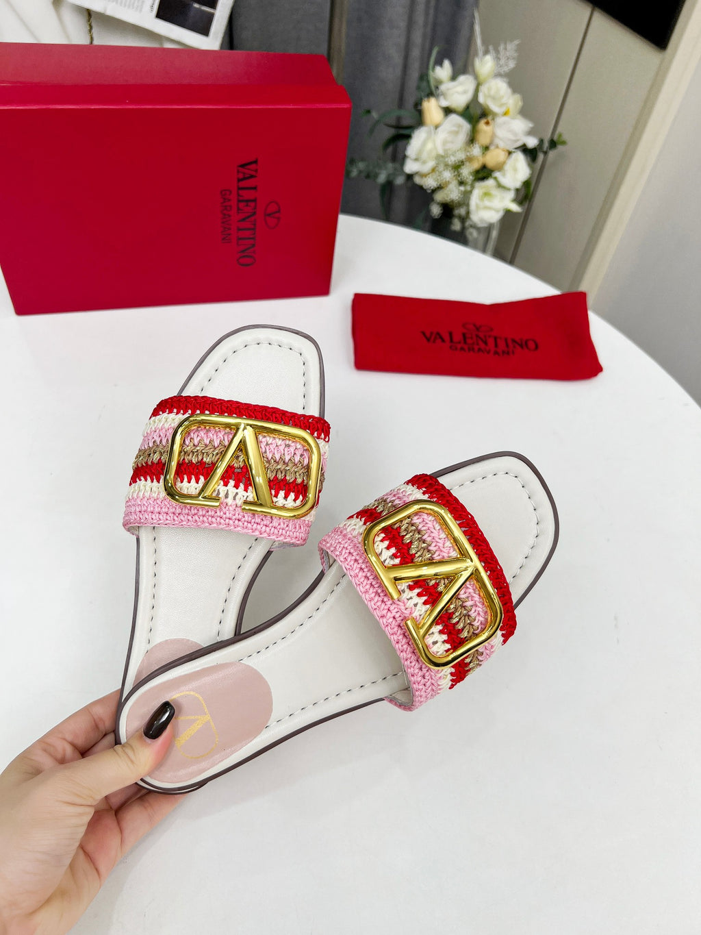 Z2Q55VL31  Popular Slippers