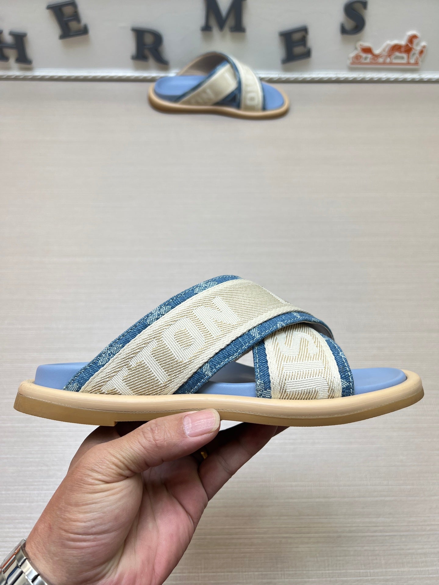Z5Z35E272 Popular Slippers