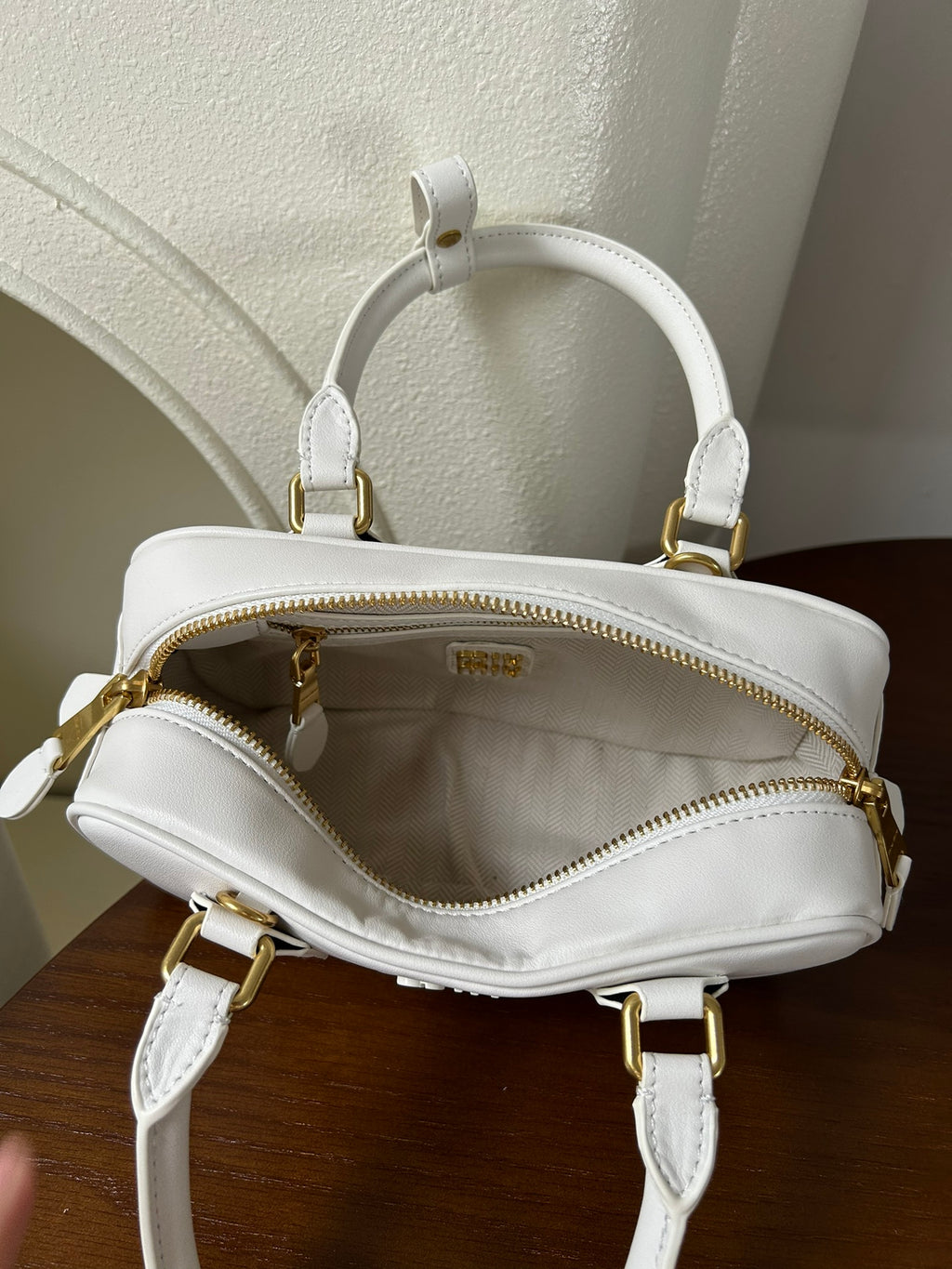 B1P46A155 Popular leather bags