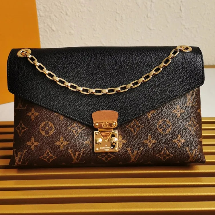 B1X41E83 Popular  leather bag 