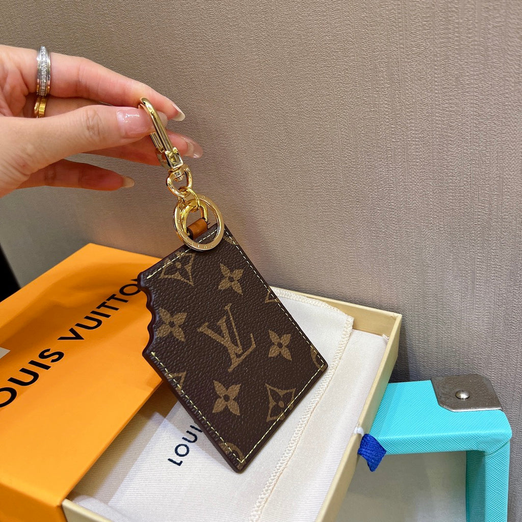 A1Z105E35 Popular bag 's charms accessories