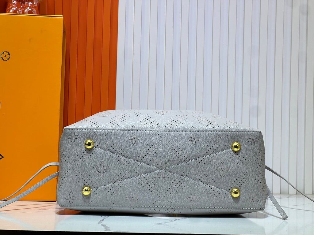 B1X15E13 Popular  leather bag)