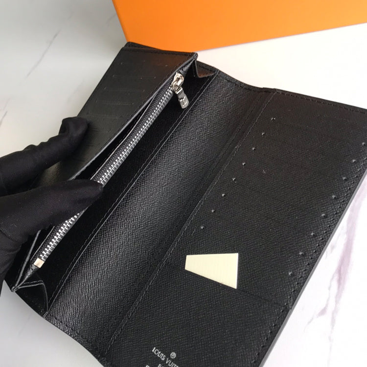B1X31E2 Popular leather wallets